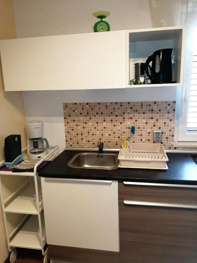 App Katerina Lägenhet Novigrad Istria Exteriör bild